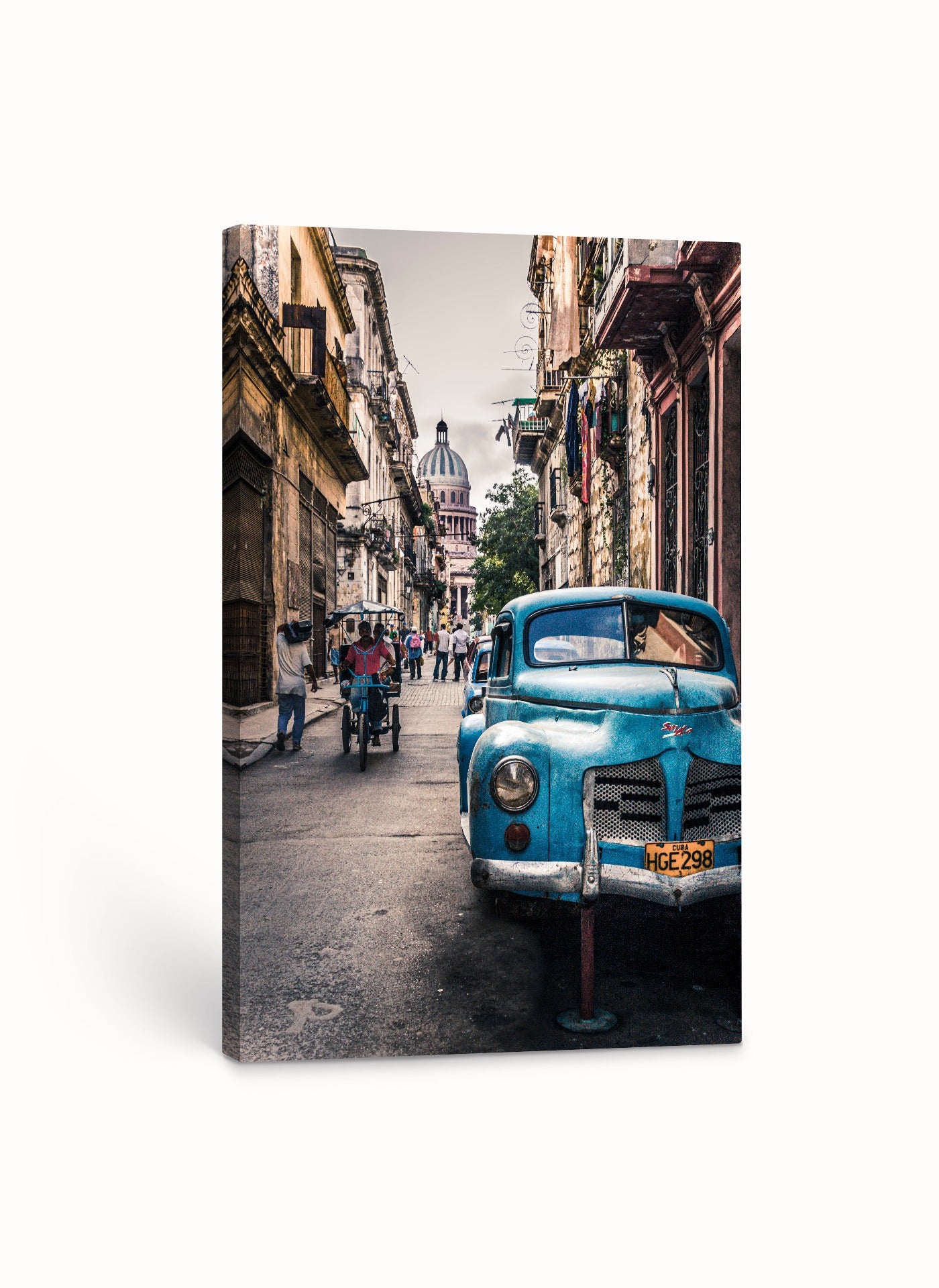 Havana Street Scene 24x36"
